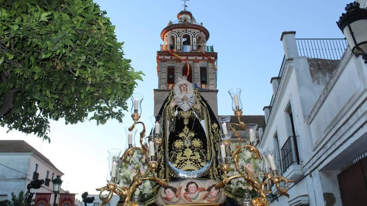 Nuestra Se&ntilde;ora de Los Dolores, en el traslado desde La O a la Bas&iacute;lica de La Caridad. - Ra&uacute;l J. Bustillos