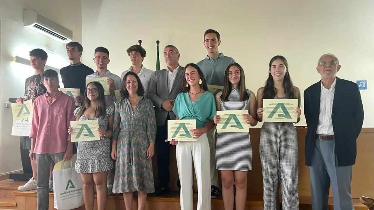 Los diez alumnos de la provincia reconocidos - junta