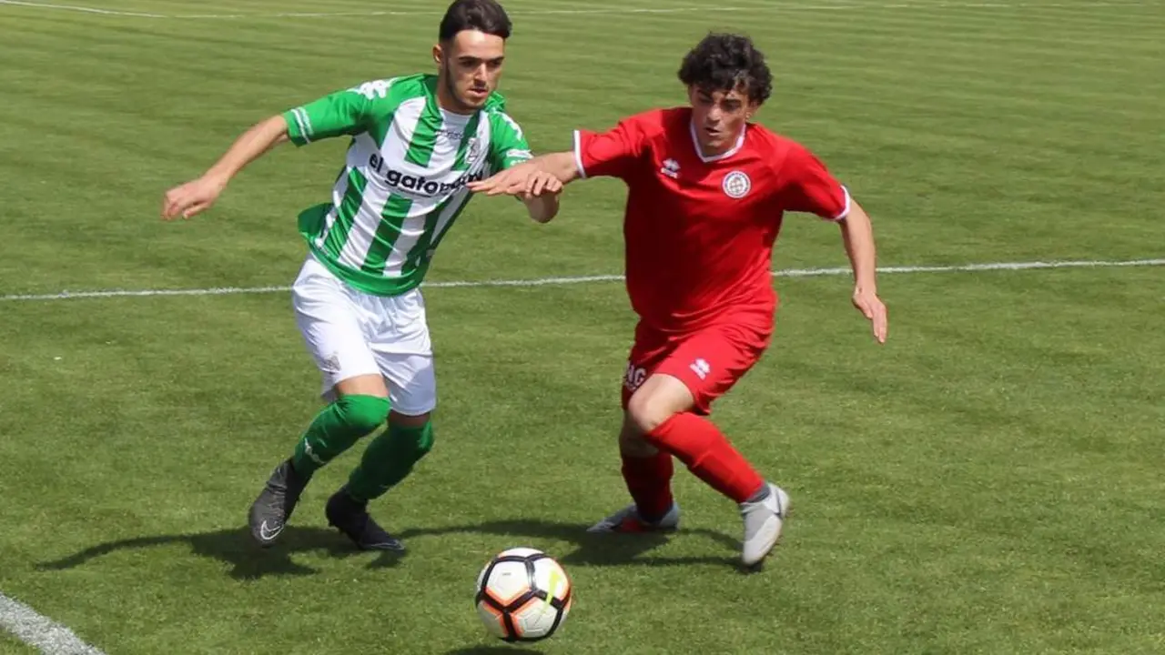 El verdiblanco Ra&uacute;l Gal&aacute;n en un partido disputado en El Palmar - Ra&uacute;l J. Bustillos