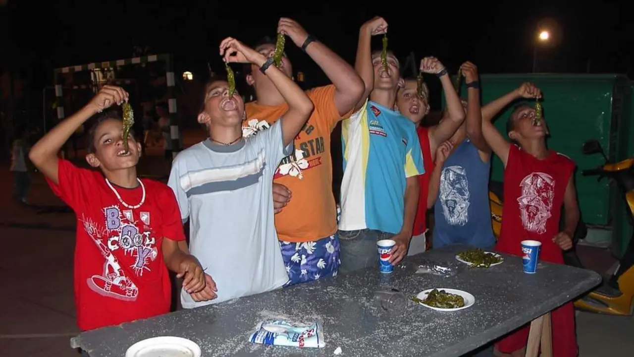 La degustaci&oacute;n de pimientos en La Algaida es tradicional desde hace muchos a&ntilde;os - Ra&uacute;l J. Bustillos