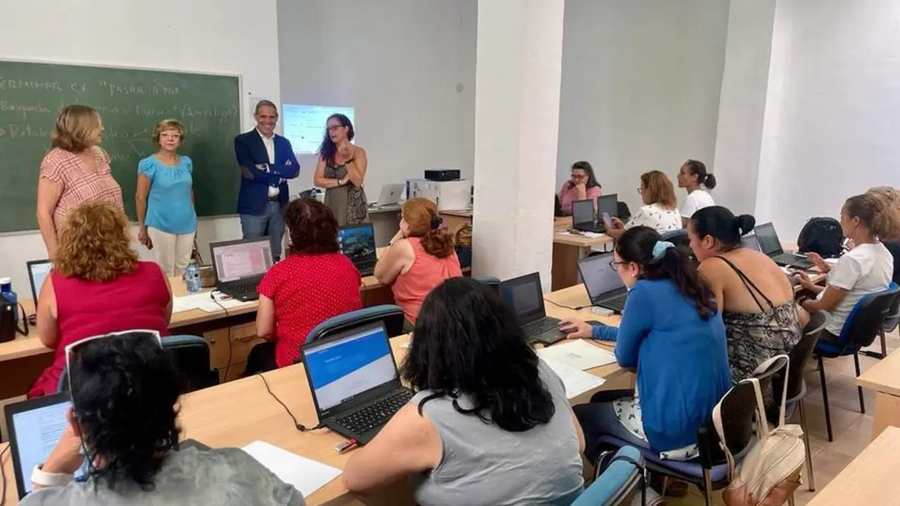 Jos&eacute; Pacheco, en la jornada de clausura de estos cursos.  - Andaluc&iacute;a Informaci&oacute;n