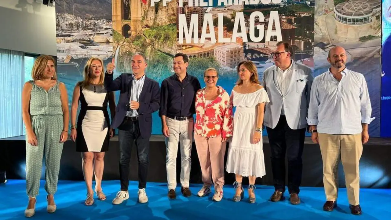 Roc&iacute;o Blanco, Carolina Espa&ntilde;a, El&iacute;as Bendodo, Juanma Moreno, Ana Mula, Patricia Navarro, Arturo Bernal y Pedro Roll&aacute;n. - PP M&aacute;laga