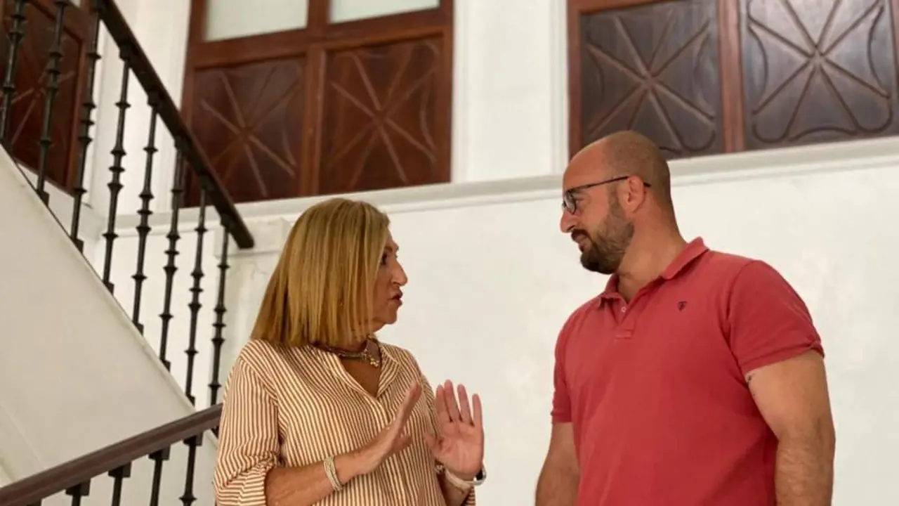 Carmen Lara junto a Germ&aacute;n Beardo. - Viva. 