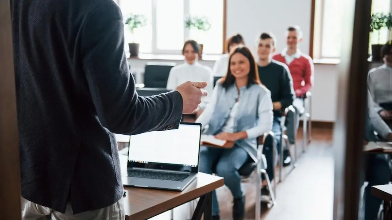 Emprendedores. - AI