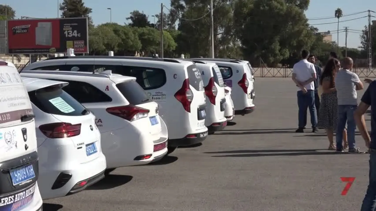 Los taxistas de Jerez se plantan: &ldquo;Estamos en un momento l&iacute;mite&rdquo;
