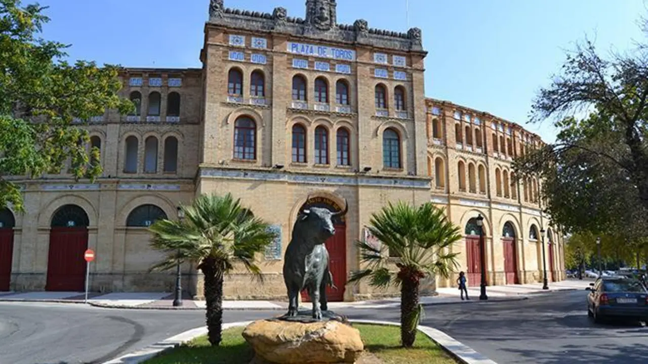 Plaza de Toros de El Puerto.  - Viva. 