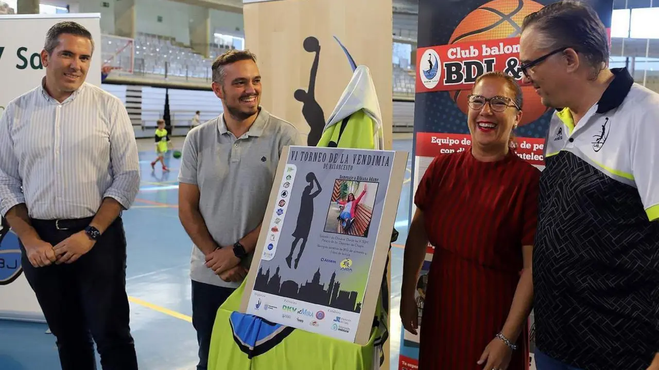 Jes&uacute;s Alba, durante la presentaci&oacute;n del Torneo de la Vendimia. - jerez.es