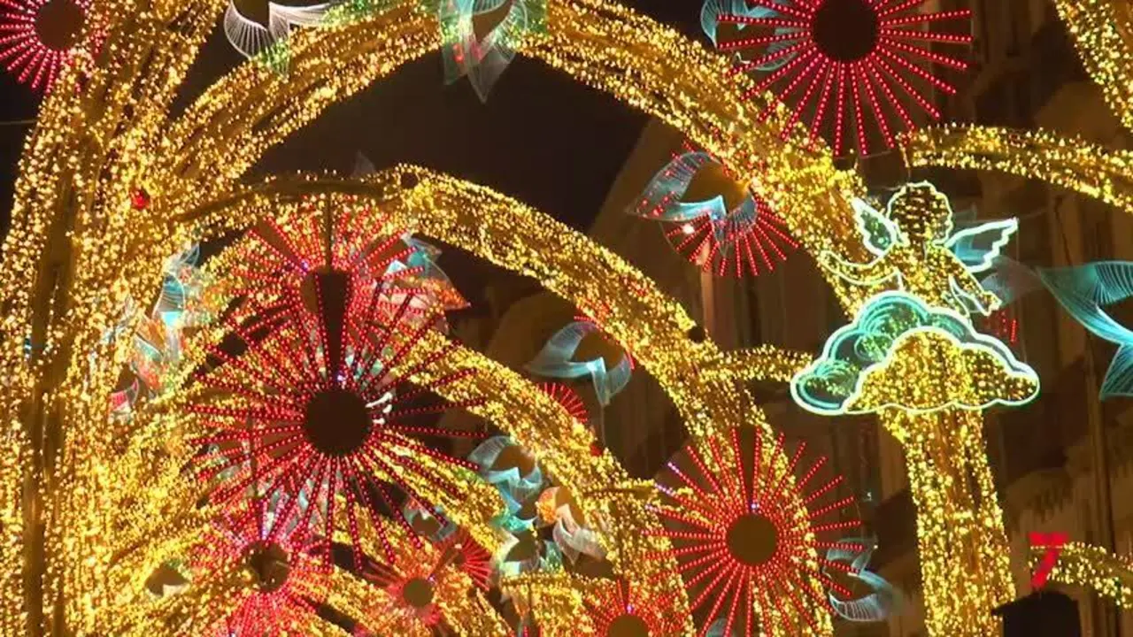 El Ayuntamiento de M&aacute;laga se plantea reducir el horario de las luces de Navidad