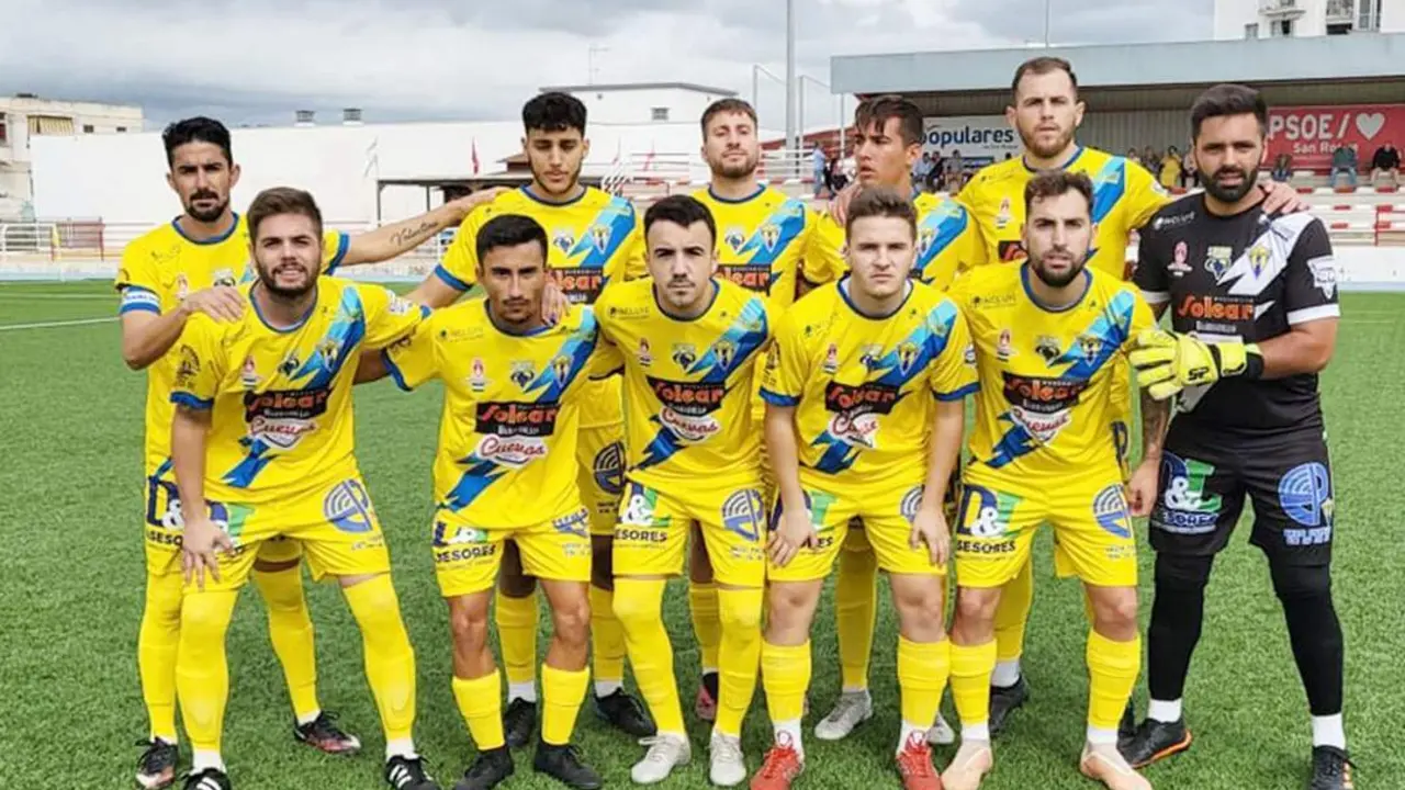 Once inicial que present&oacute; el Rayo Sanluque&ntilde;o en su visita al San Roque - RS