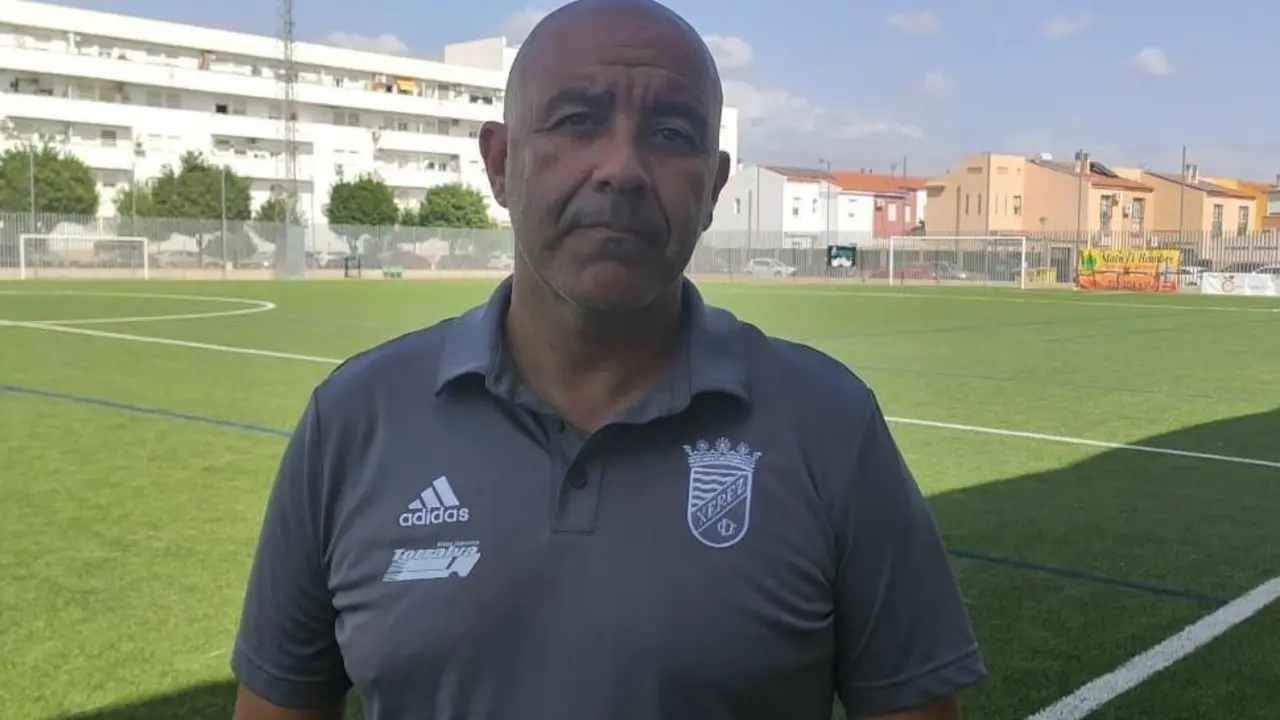 Paco Pe&ntilde;a, este domingo tras el partido en el Leonardo Ramos de La Rinconada. - Xerez CD