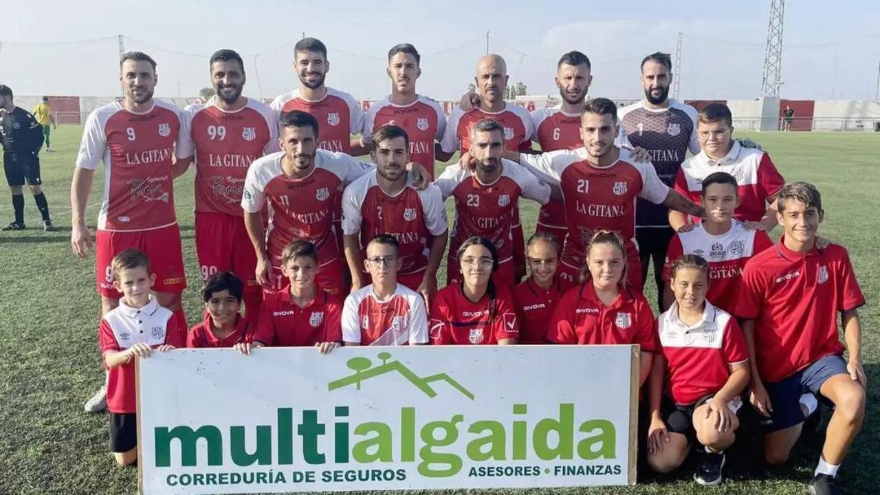 La UD Algaida antes de enfrentarse al Montilla en el Doro Stadium - UDA