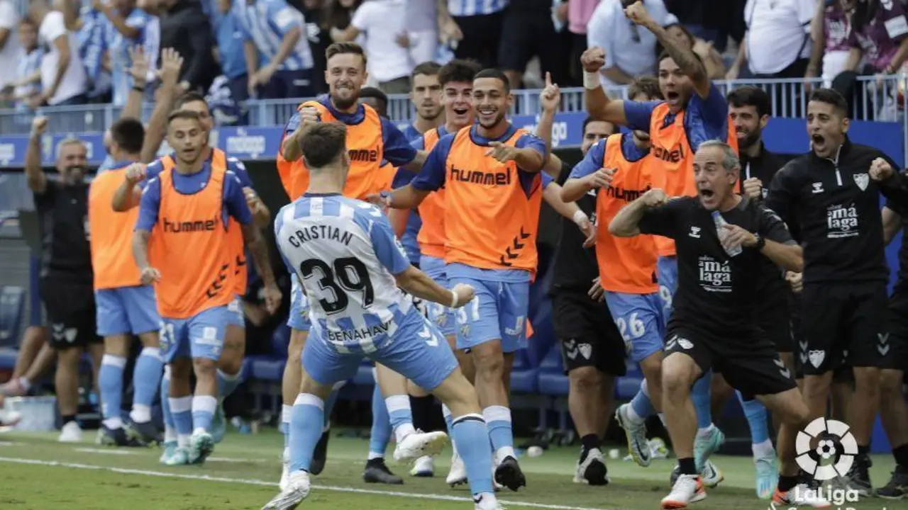 El marbell&iacute; Cristian debut&oacute; como titular en La Rosaleda y se fue del partido con gol y asistencia. - LALIGA