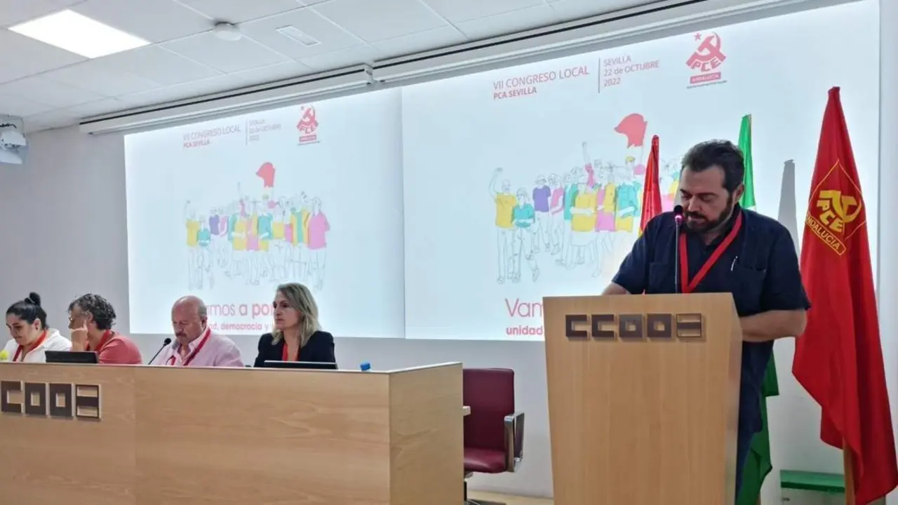 El secretario provincial del PCA Miguel &Aacute;ngel Bustamante clausurado el congreso del PCE. - PCE