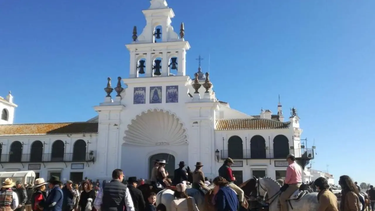 El Roc&iacute;o durante una peregrinaci&oacute;n. - VH