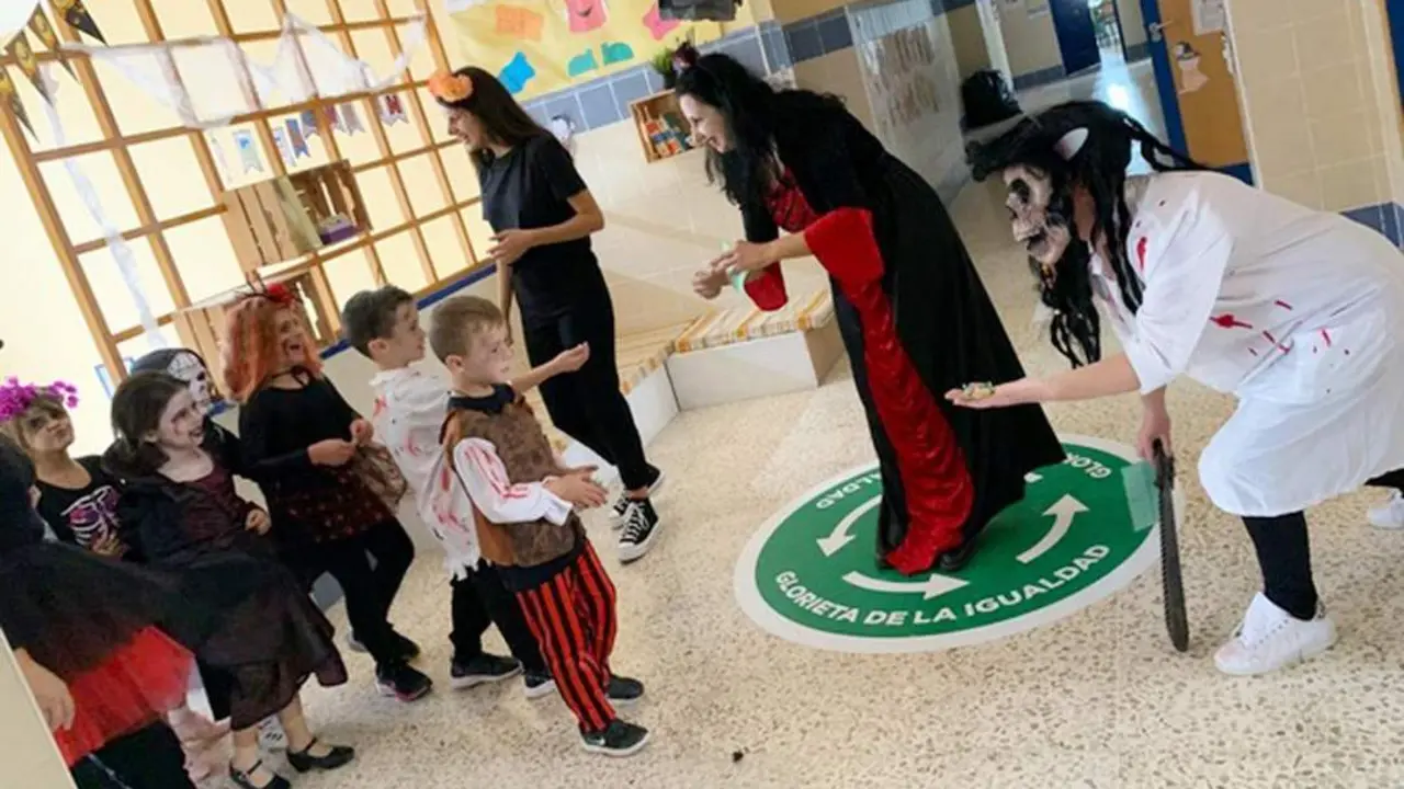 El CEIP Maestra Caridad Ruiz vivi&oacute; su d&iacute;a m&aacute;s 'terror&iacute;fico' - CMCR