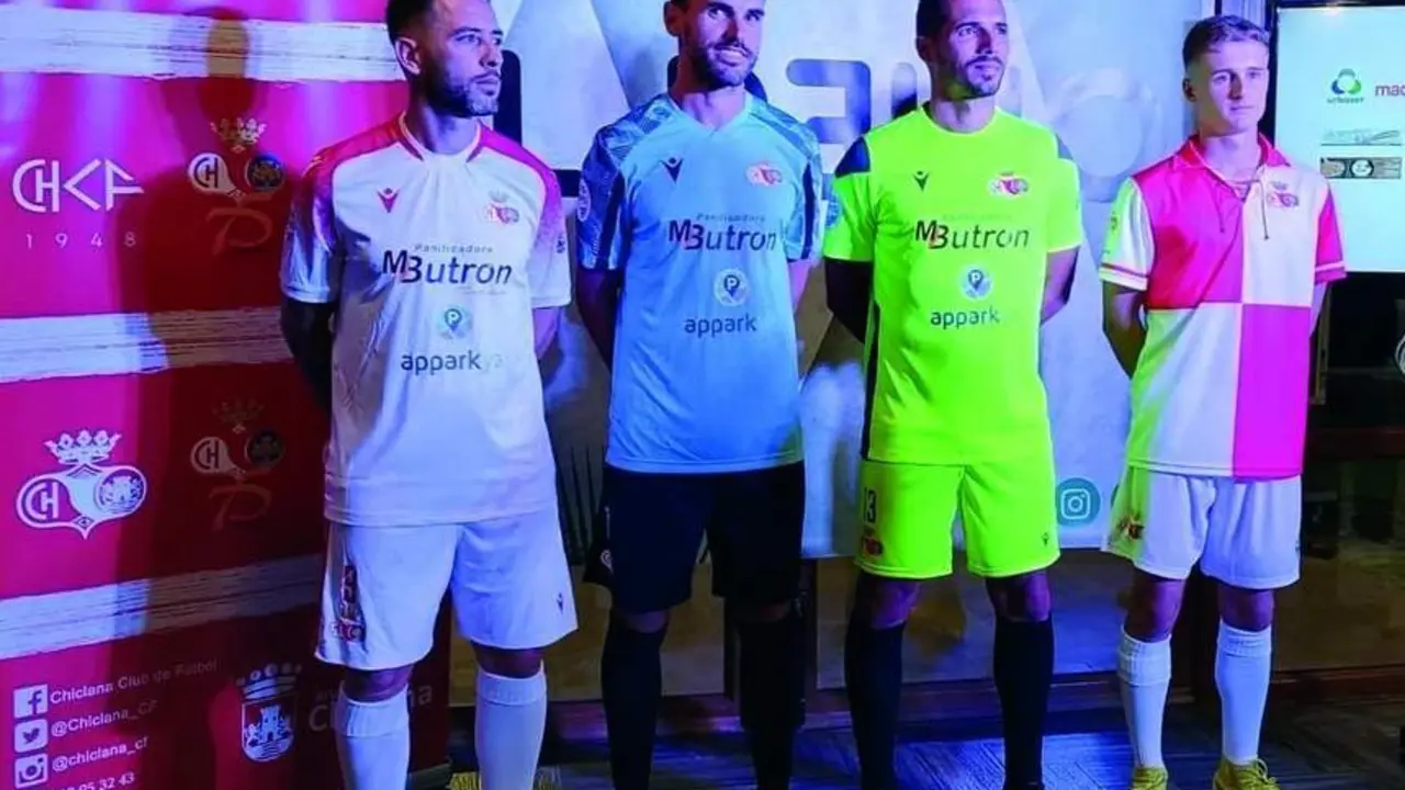 El Chiclana CF cumple sus primeros 75 a&ntilde;os de vida desde su fundaci&oacute;n en 1948 con ilusi&oacute;n y esperanza por su futuro prometedor - VIVA
