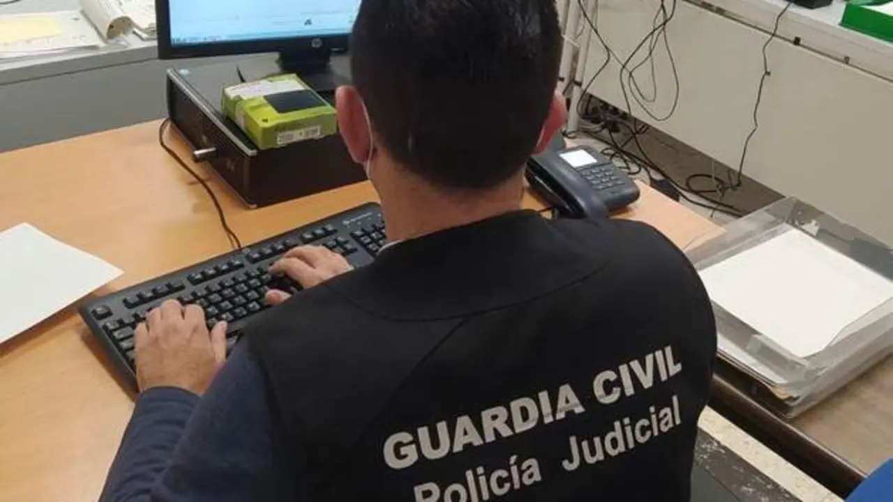 Agente de la Polic&iacute;a Judicial de la Guardia Civil. - VH