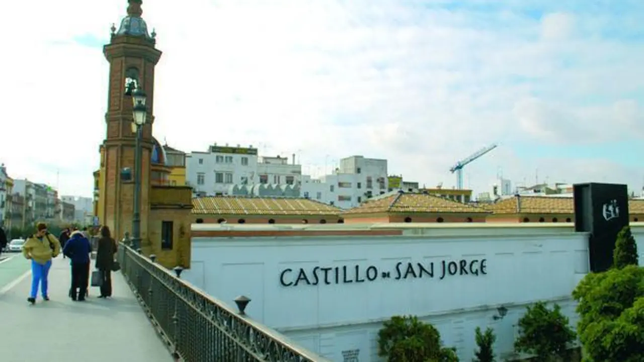 Castillo de San Jorge. - Viva