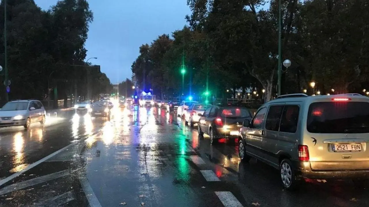 Un peat&oacute;n, herido grave tras ser atropellado en el Paseo de las Delicias. - ARCHIVO