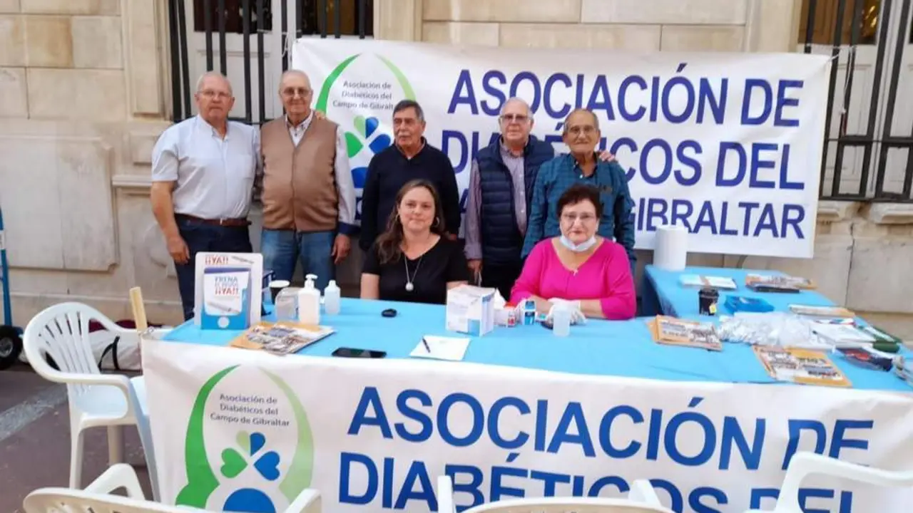 Mesa informativa en Algeciras por el D&iacute;a Mundial de la Diabetes - AI