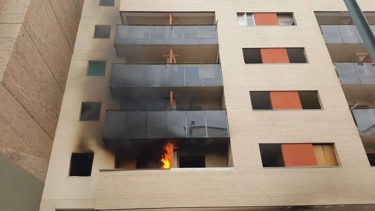 Incendio en una vivienda de un edificio okupado de M&aacute;laga capital. - ARCHIVO