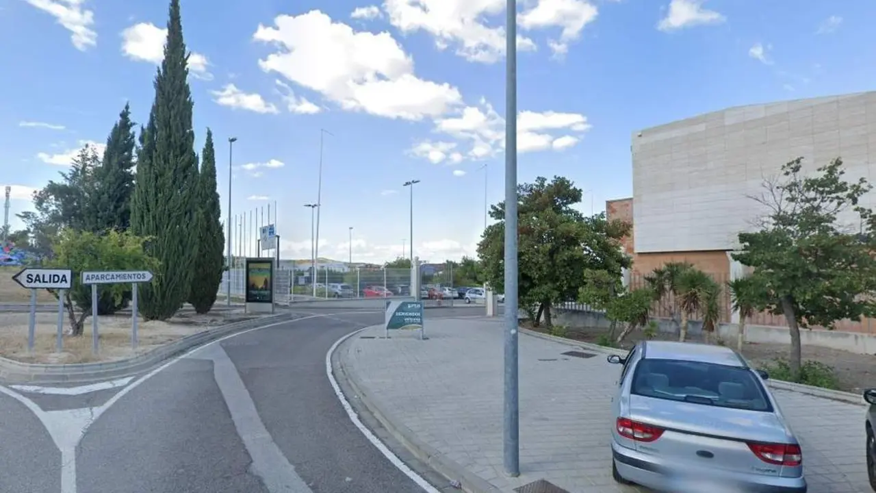 Entrada al recinto de IFEJA. - Viva Ja&eacute;n