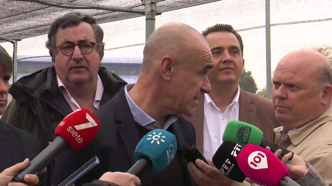 El alcalde de Sevilla entiende la "preocupaci&oacute;n" por los botellones
