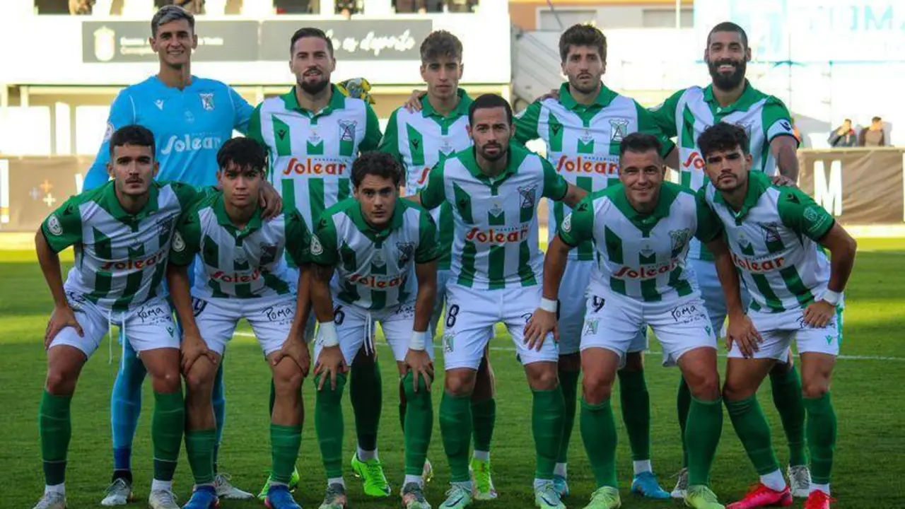Once inicial que present&oacute; el Atl&eacute;tico Sanluque&ntilde;o en su visita al Yeclano - ASCF