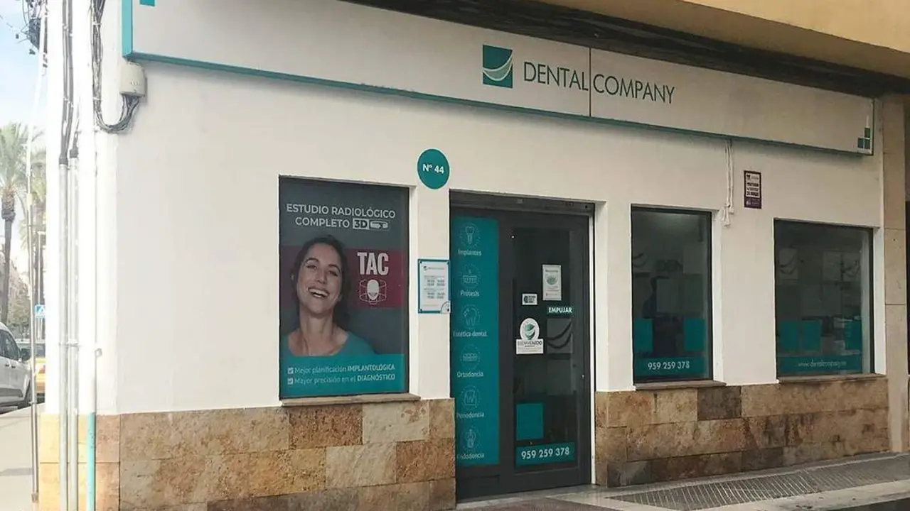 Cl&iacute;nica dental en Huelva. - Dental Company
