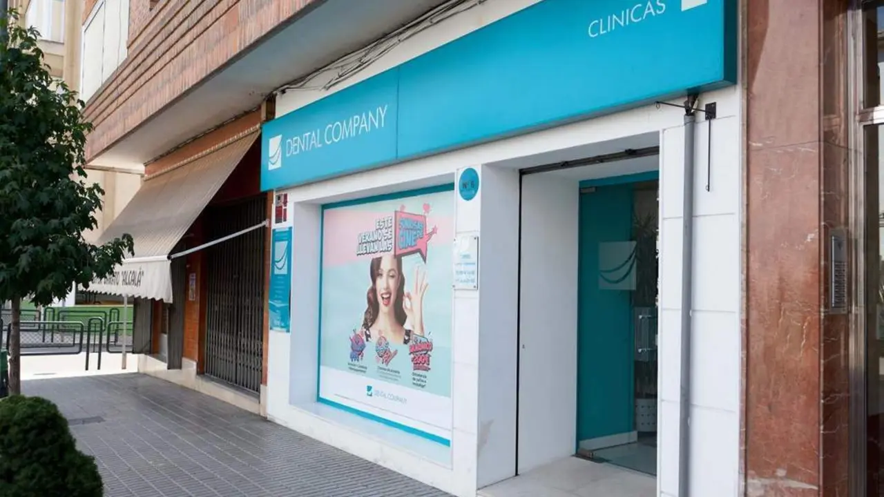 Cl&iacute;nica dental en Alcal&aacute; la Real. - Dental Company