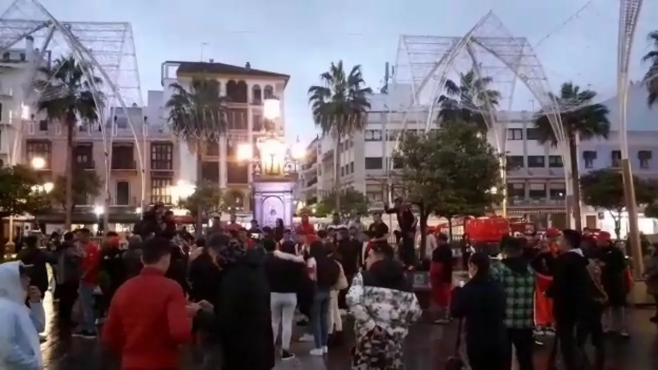 Euforia marroqu&iacute; en Algeciras por el pase a octavos, en los que espera Espa&ntilde;a