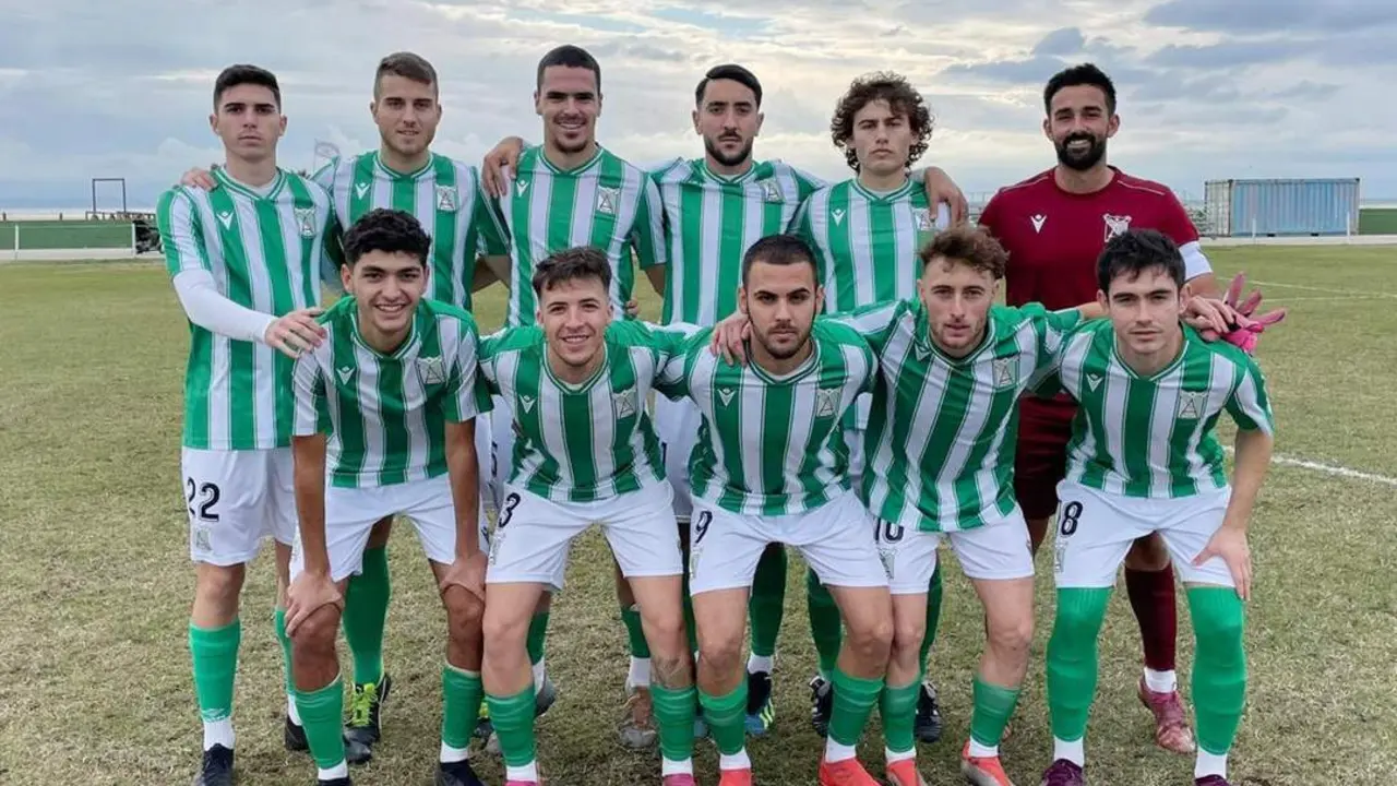 Once inicial del Atl&eacute;tico Sanluque&ntilde;o B en Tarifa - ASCF