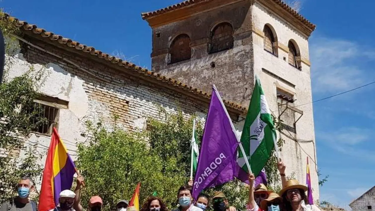 Marcha hacia el cortijo de Gambogaz en Camas (Sevilla). - PODEMOS TWITTER
