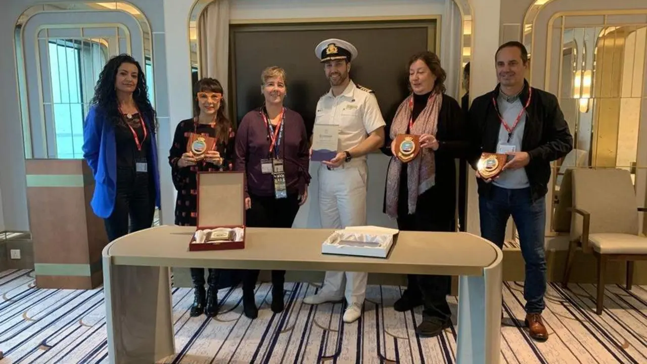 La concejala Montemayor Mures, en el crucero Arvia. - VIVA
