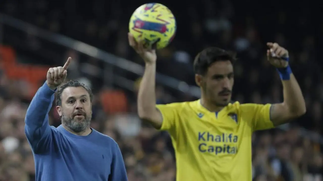 Sergio Gonz&aacute;lez, entrenador del C&aacute;diz.  - EFE