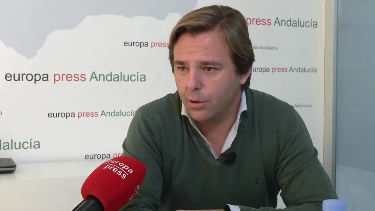 "Espadas renunci&oacute; a ser alternativa de gobierno, debilitado por la marca Pedro S&aacute;nchez"