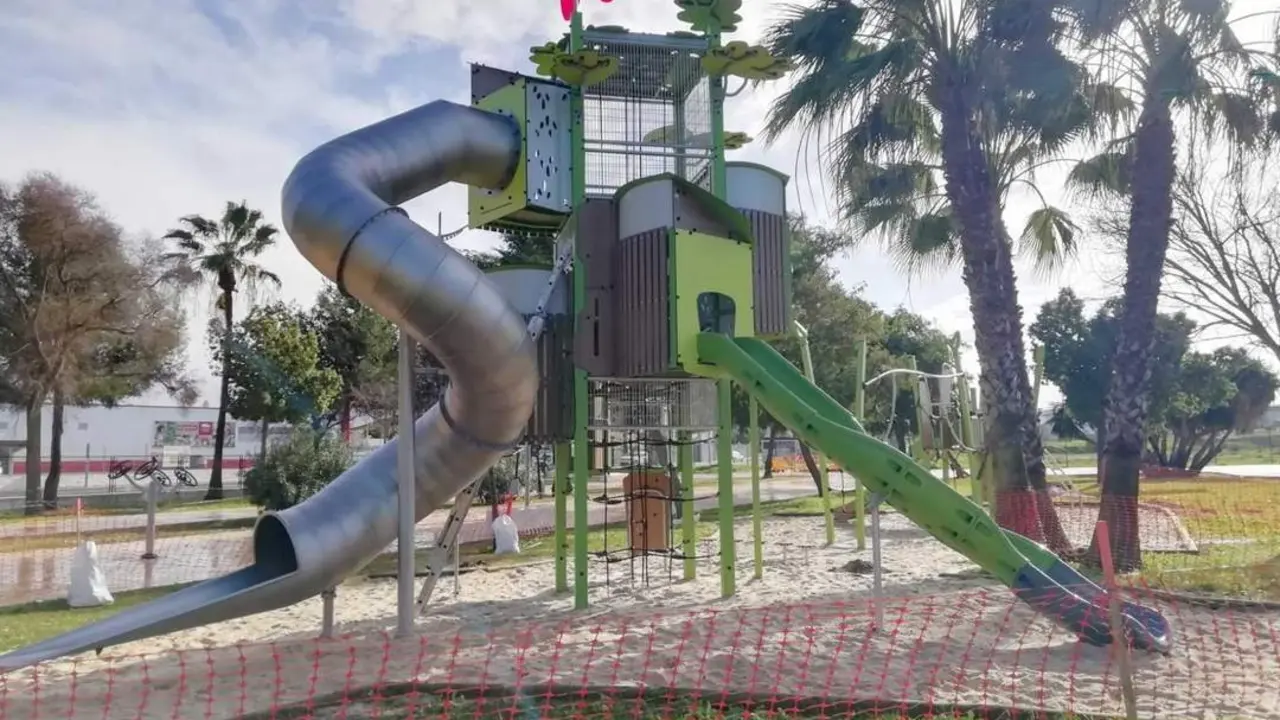 Un tobog&aacute;n, un atractivo m&aacute;s para la Ciudad de los Ni&ntilde;os - A. I.