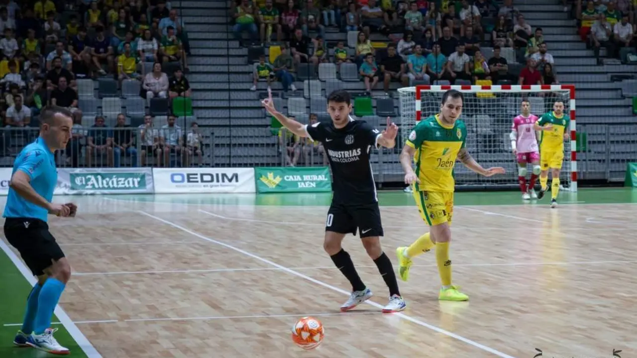 Partido de la primera vuelta entre Ja&eacute;n y Santa Coloma. - JF Monti