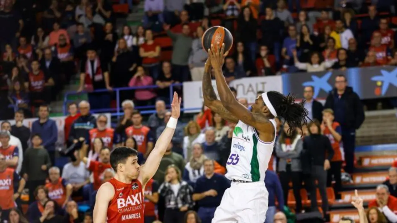 Kendrick Perry fue el mejor en Manresa. -  Unicaja Photopress