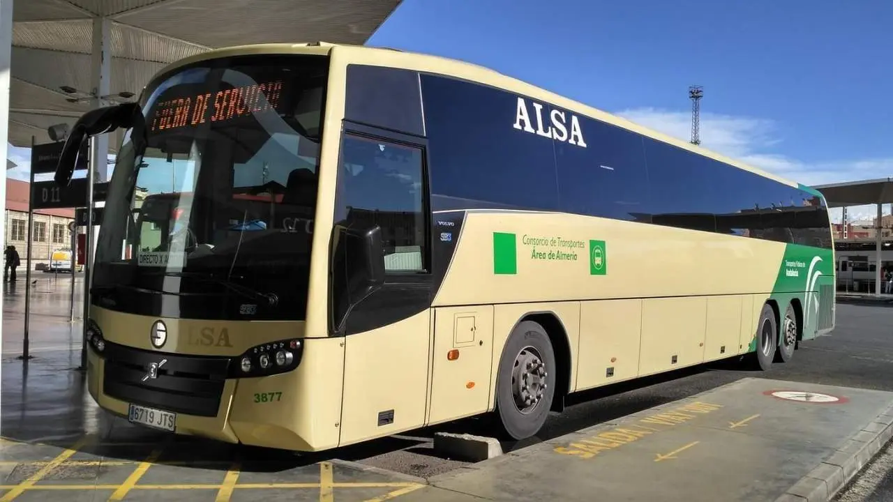 Autob&uacute;s del Consorcio de Transporte Metropolitano de Almer&iacute;a. - Junta