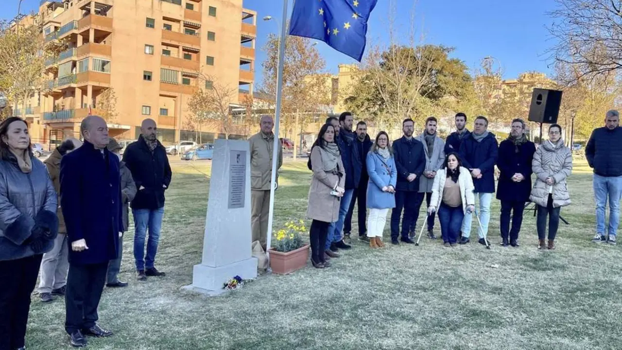 Descubrimiento del monolito. - Ayuntamiento