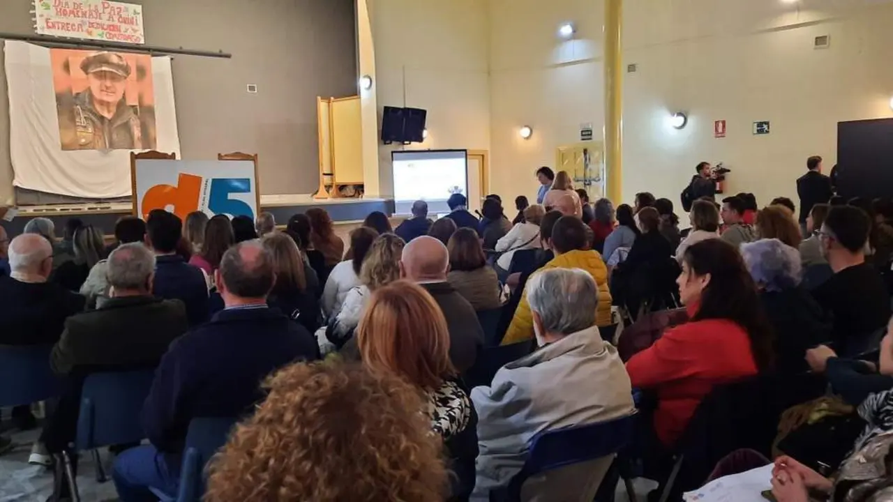 Asamblea del Plan Integral Distrito 5 en la que se aprob&oacute; el plan. - VH