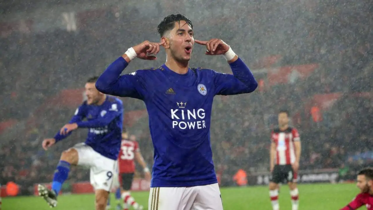 Ayoze celebra un gol con el Leicester. - lfc