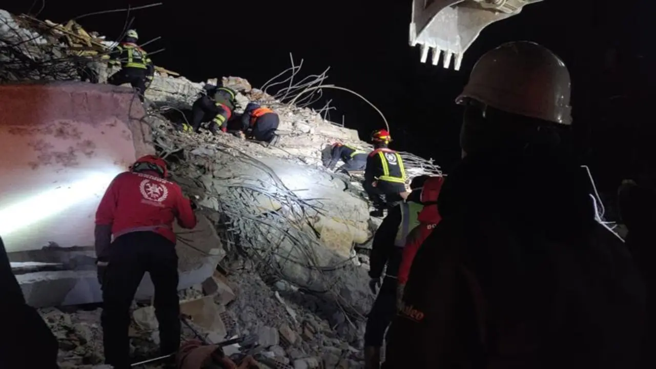 Bomberos onubenses en Turqu&iacute;a. - VH