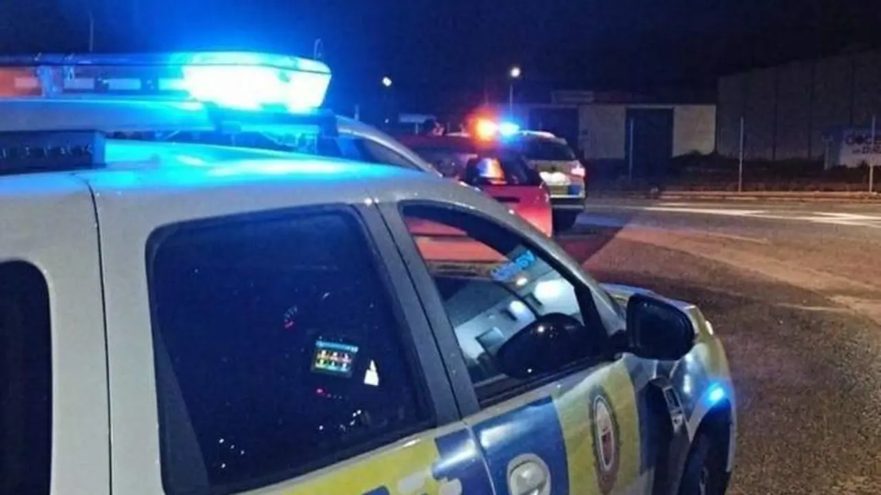 Patrullero de la Polic&iacute;a Local de El Viso. - Ayto
