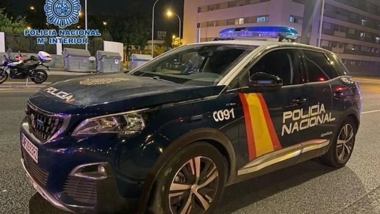 Patrullero de la Polic&iacute;a Nacional. - POLIC&Iacute;A NACIONAL