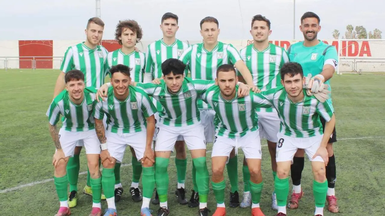 Once inicial que present&oacute; el Atl&eacute;tico Sanluque&ntilde;o B en este partido - Ra&uacute;l J. Bustillos