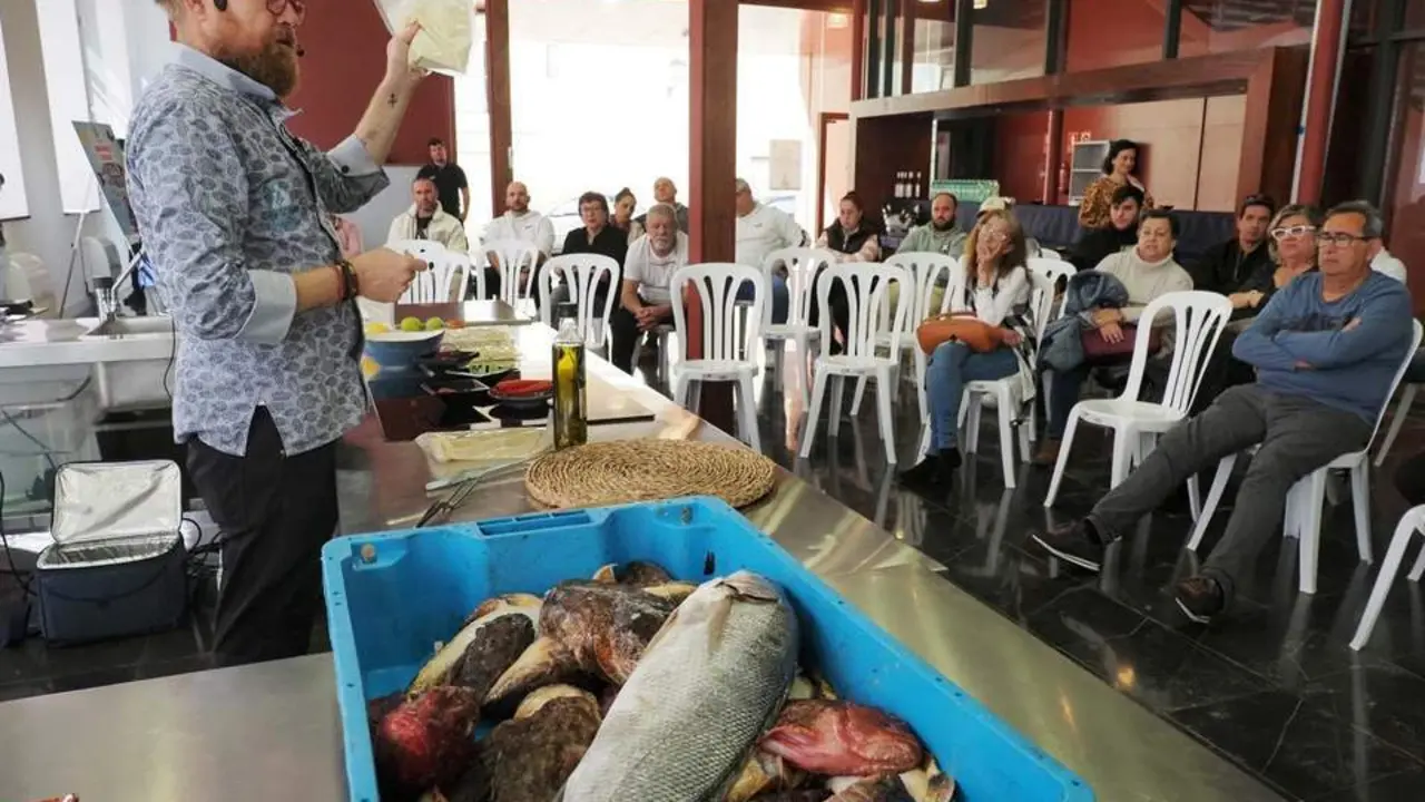 Un momento del 'Show Cooking' de Dani del Toro - Jordi Landero