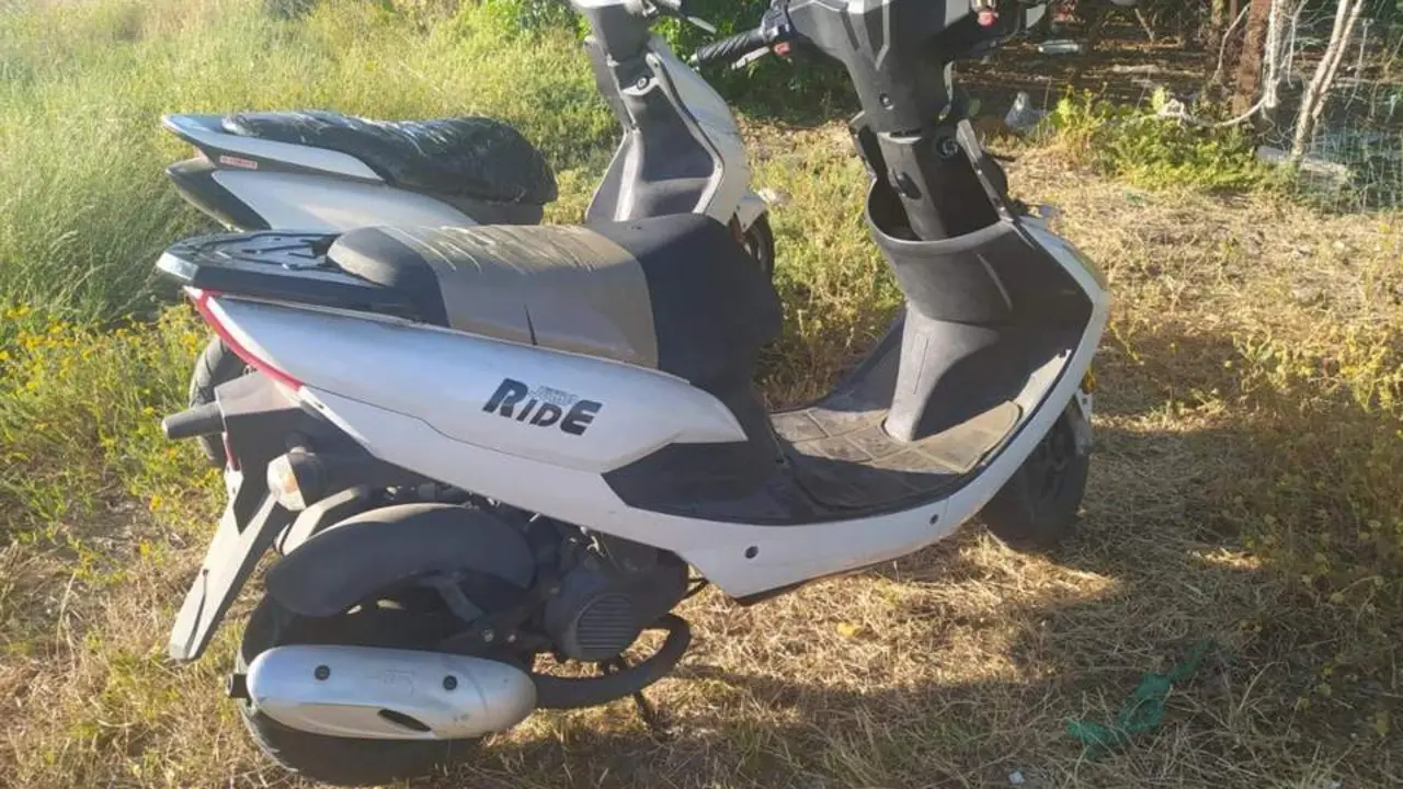 Ciclomotor robado.  - Viva. 