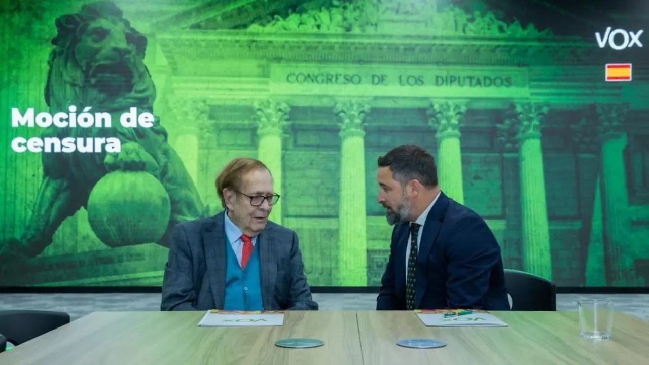 Ram&oacute;n Tamames y Santiago Abascal. - EP